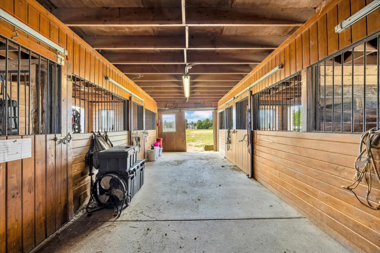 Premier Equestrian Estate - photo 25