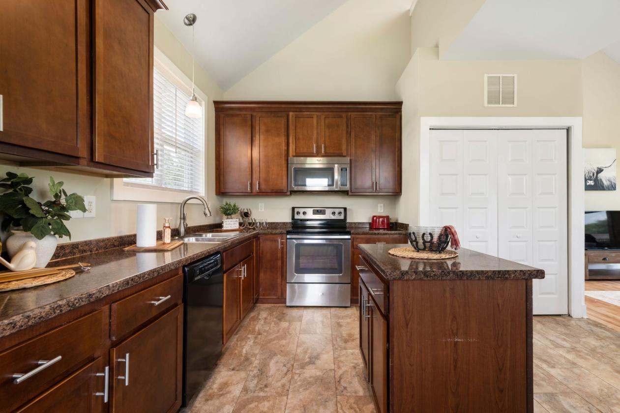 NEW PRICE!!  Equestrian Farm on Over 7 Acres - photo 17