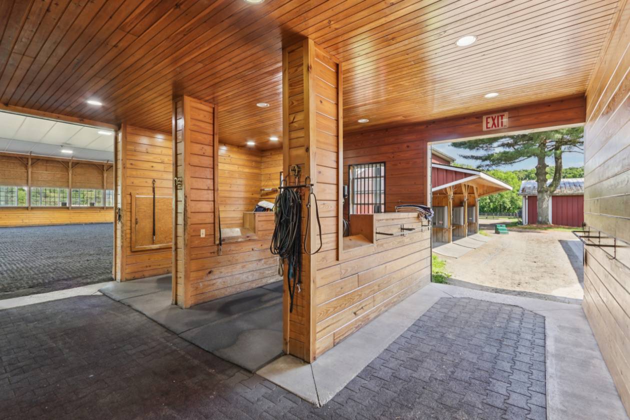 Equestrian Farm w/ 2 Homes & Caretaker Quarters - photo 6