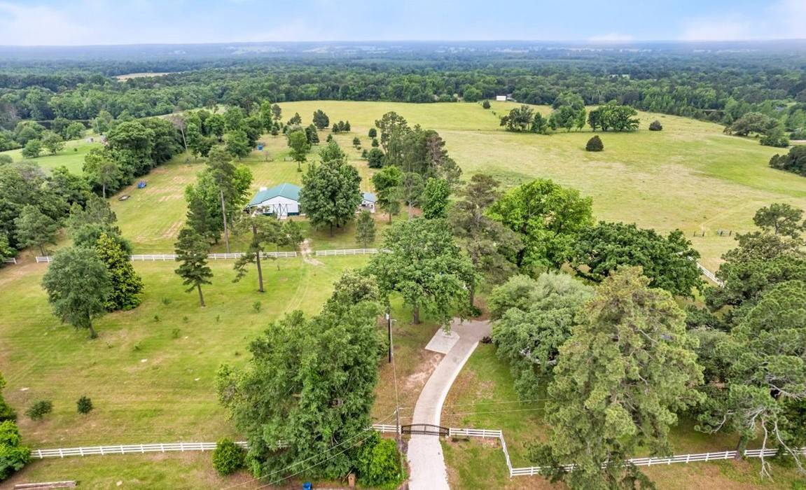 Horse Property for sale.