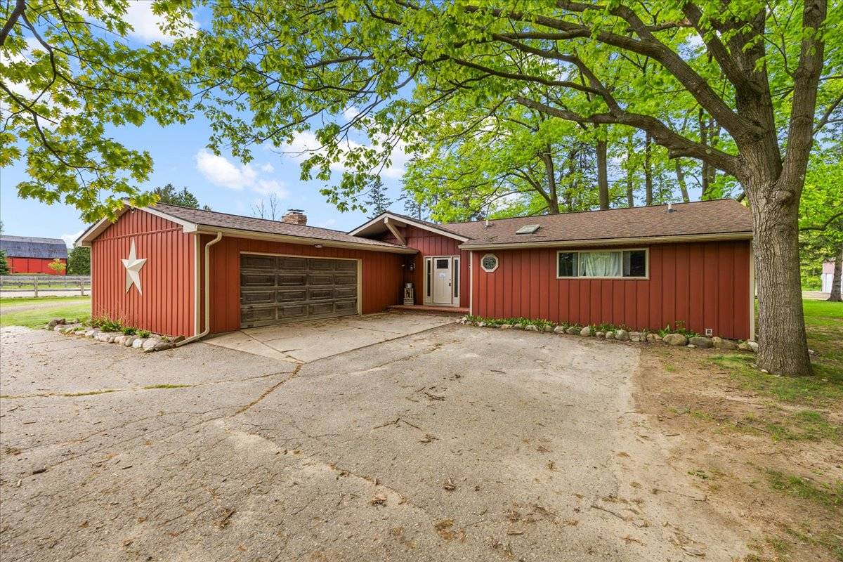 Horse Property for sale.