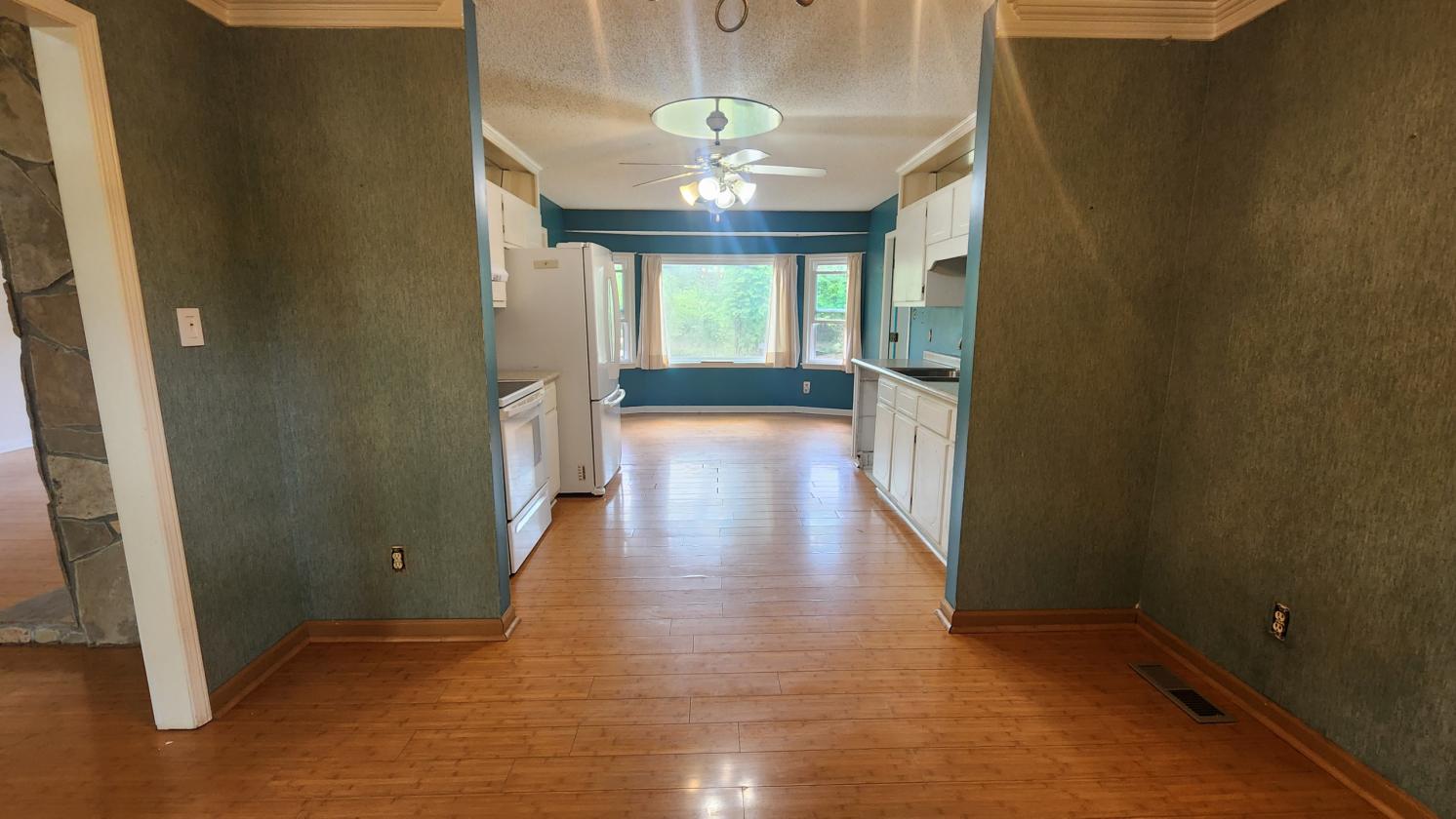 15-Acre Farmstead with guest house and pond - photo 21