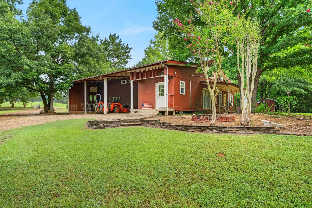 Mini Farm in Monroe County! TWO Residences! - photo 17