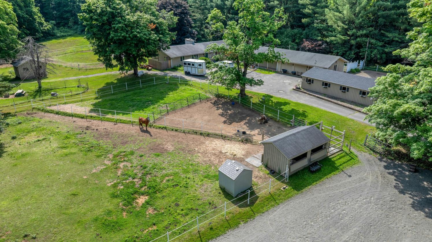 Income-Producing Equestrian Retreat! - photo 2