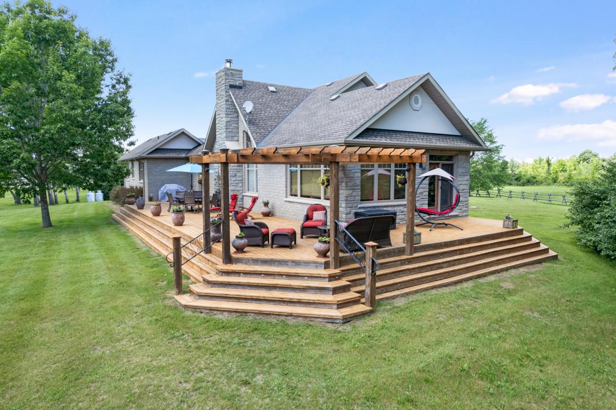 LUXURIOUS 195 ACRE EQUESTRIAN ESTATE - photo 10