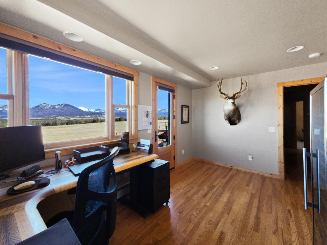North Fork Valley Gem with Views and Privacy - photo 11