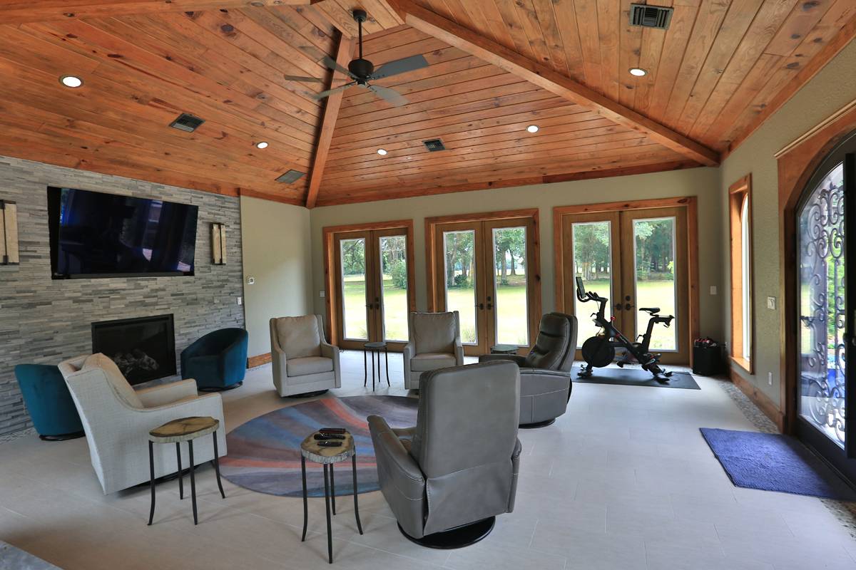 Premier Equestrian Facility - photo 10