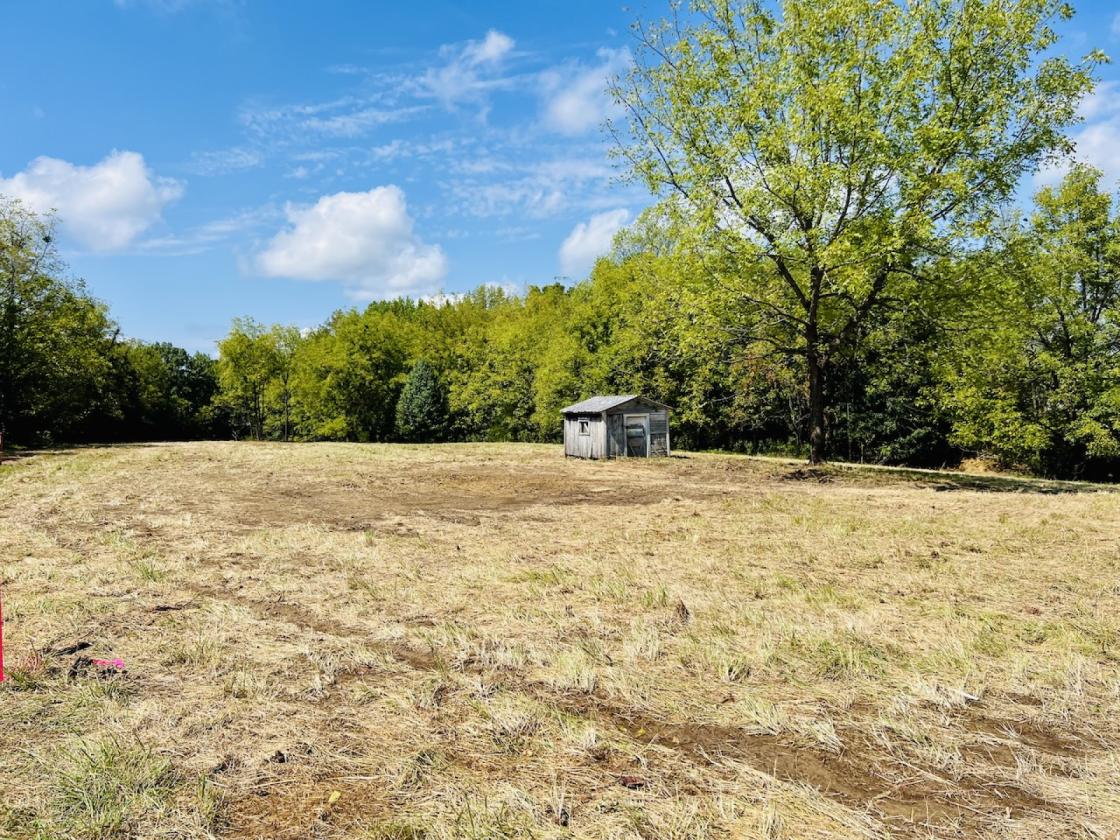 10.65 Ac. m/l with House & Workshop near Lake! - photo 24