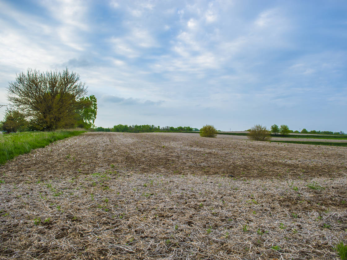 Sky Ranches near Lake Cunningham and Lake Lonergan with 5... Omaha, Douglas County, Nebraska