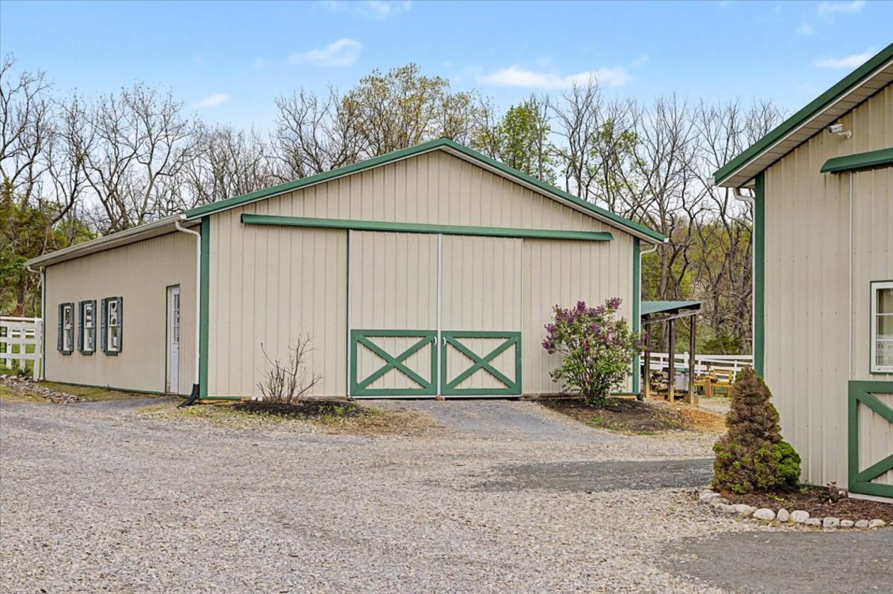 10 Acre Turnkey Hunterdon Equestrian Estate - photo 13