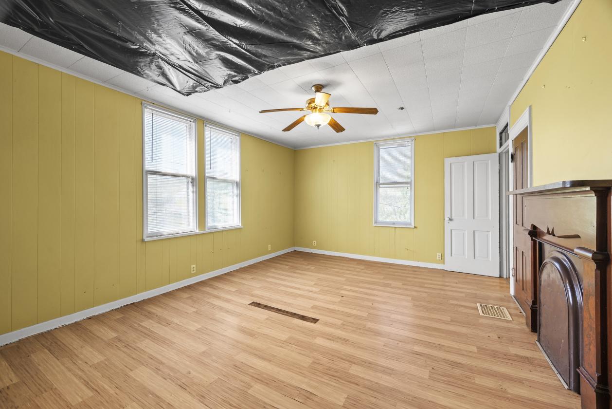 Room to Roam: 11.73 Acres with Classic Farmhouse - photo 9