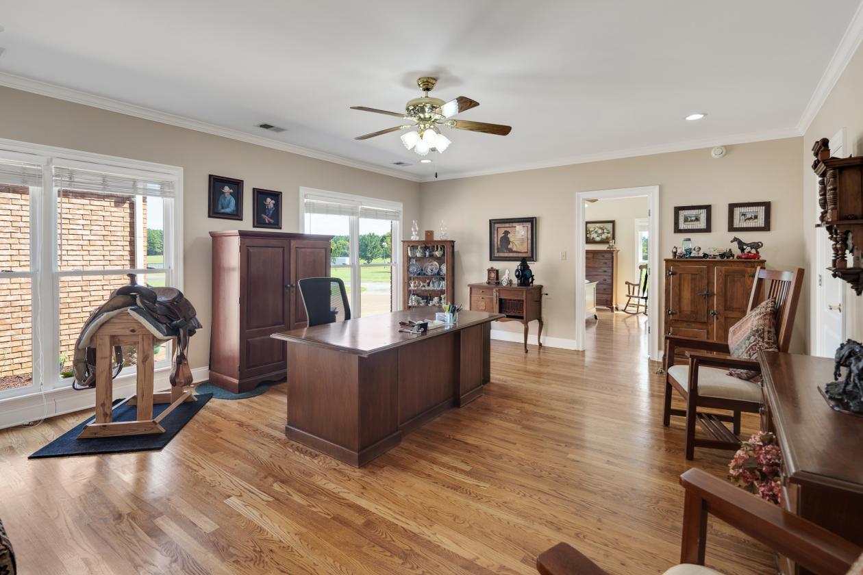 Manicured Equestrian Estate on 65 Acres - photo 17