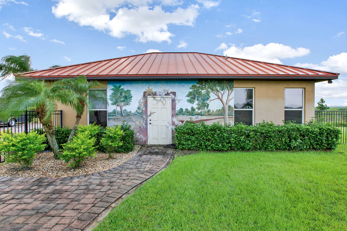 "Mansion on the hill" of Highlands County Sebring, Highlands County