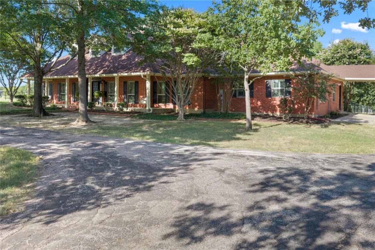 14 Acres with Barn, Pond & Custom Home - photo 8