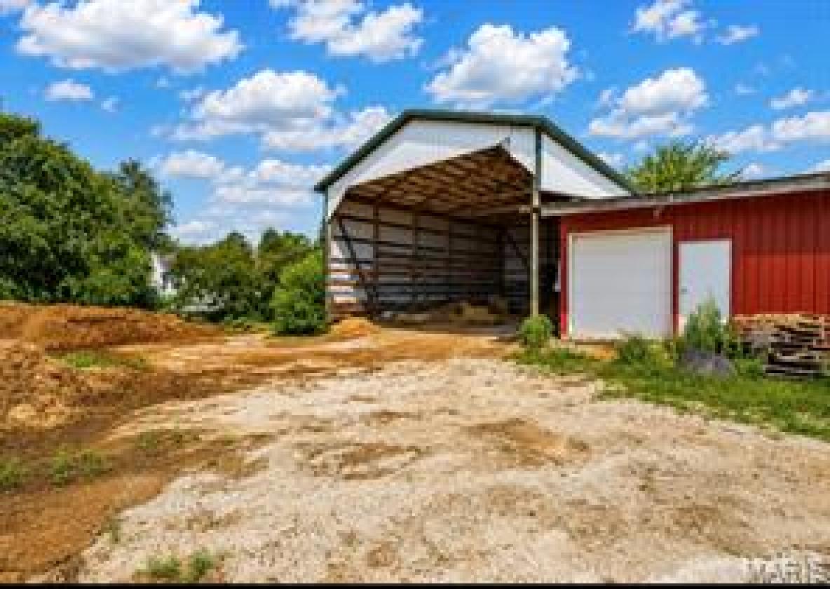 Income-Producing Horse Farm! - photo 8