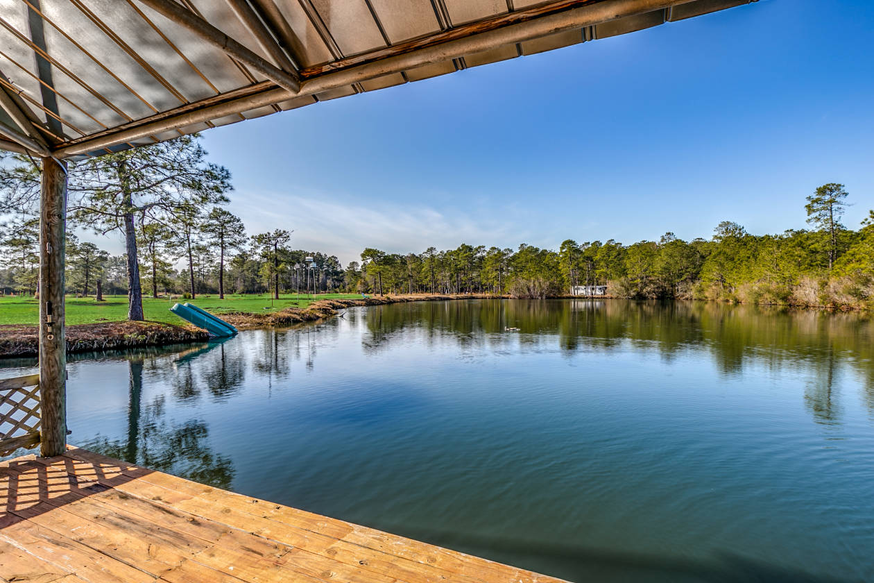 Horse Farm with two Homes,only 20 minutes to Beach Loris, Horry