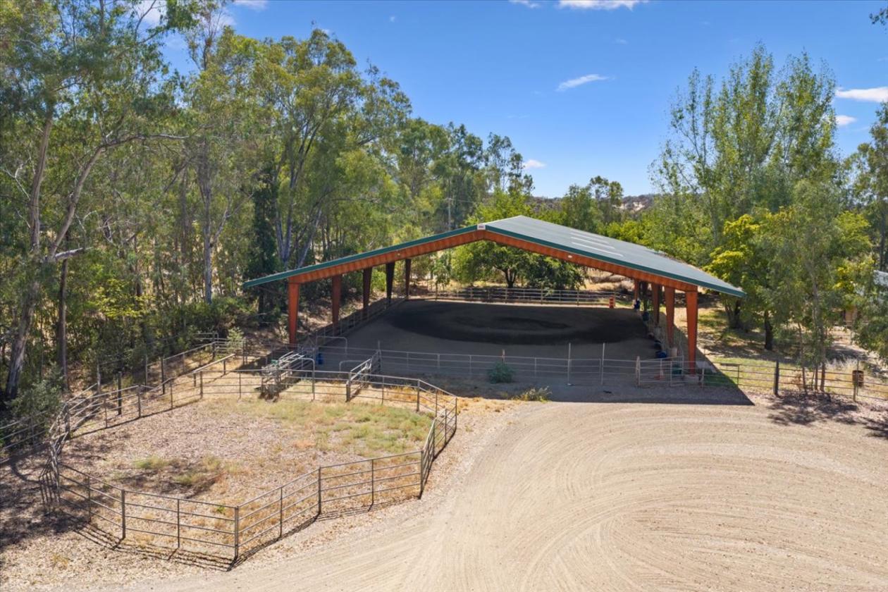 Professional Rodeo setup and Gorgeous House - photo 7