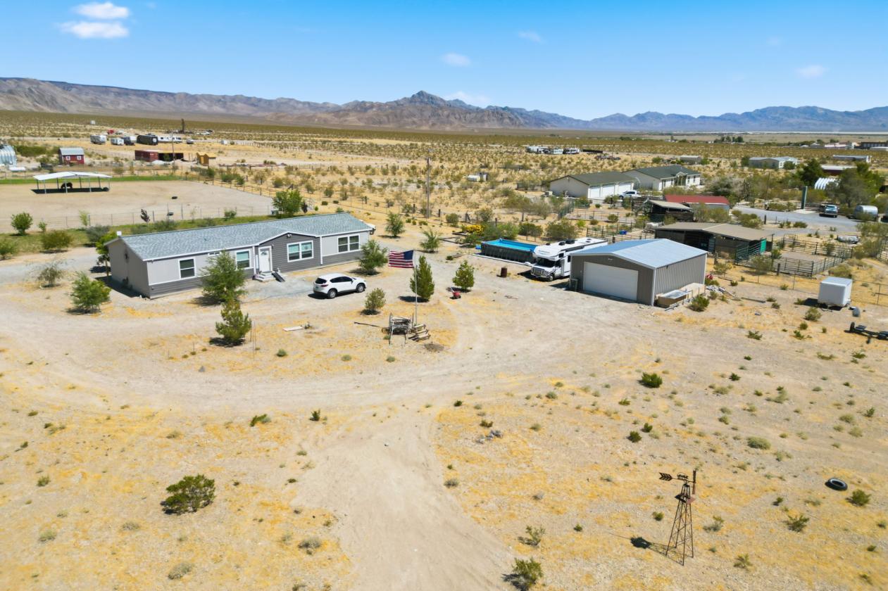 Hilltop Horse Property on 4.13 Fenced Acres — Ride - photo 3
