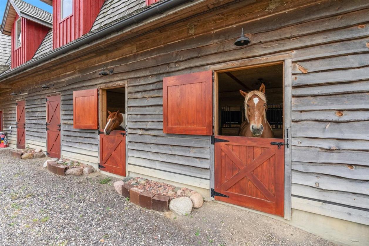 Extraordinary 160 Acre Private Estate - photo 7