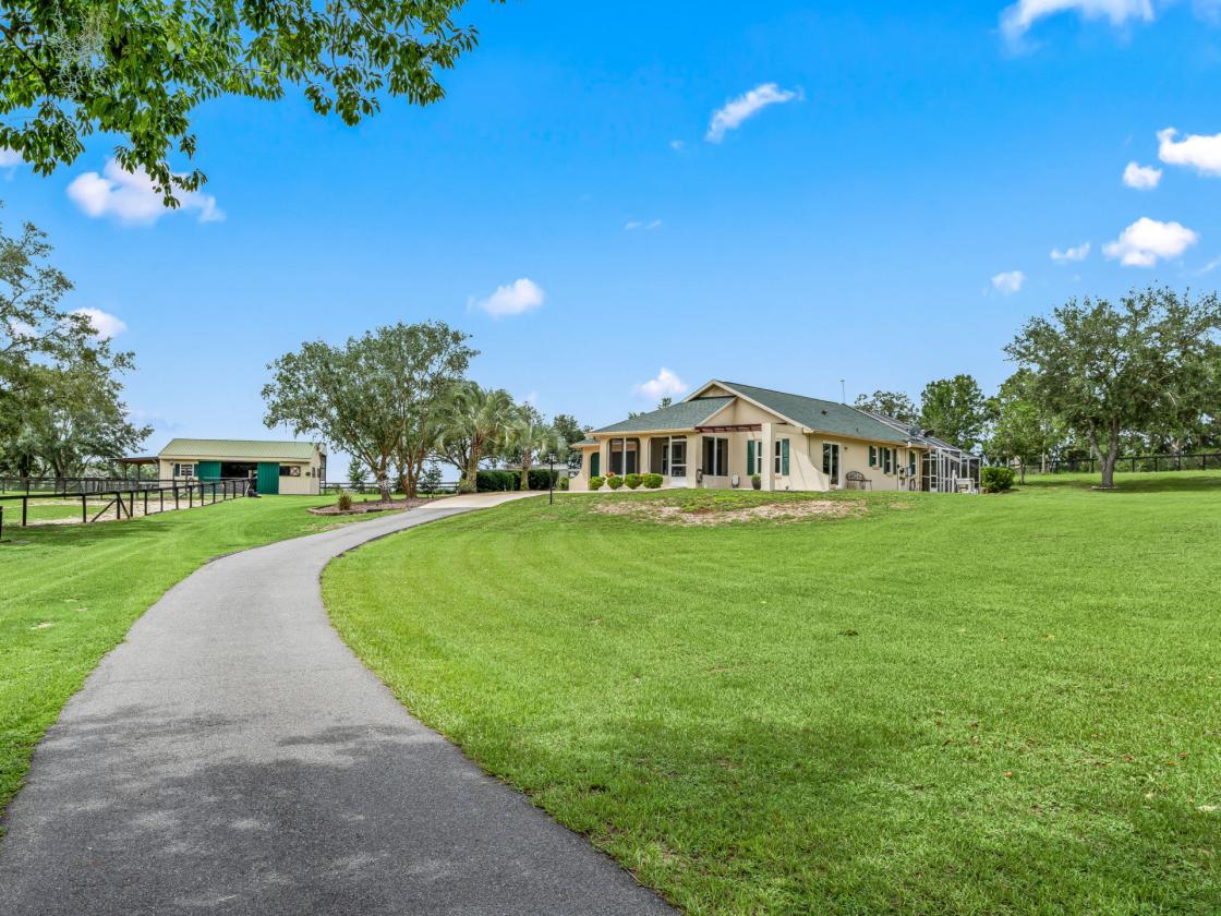Picturesque Mini Farm on 5+/- Acres - photo 1