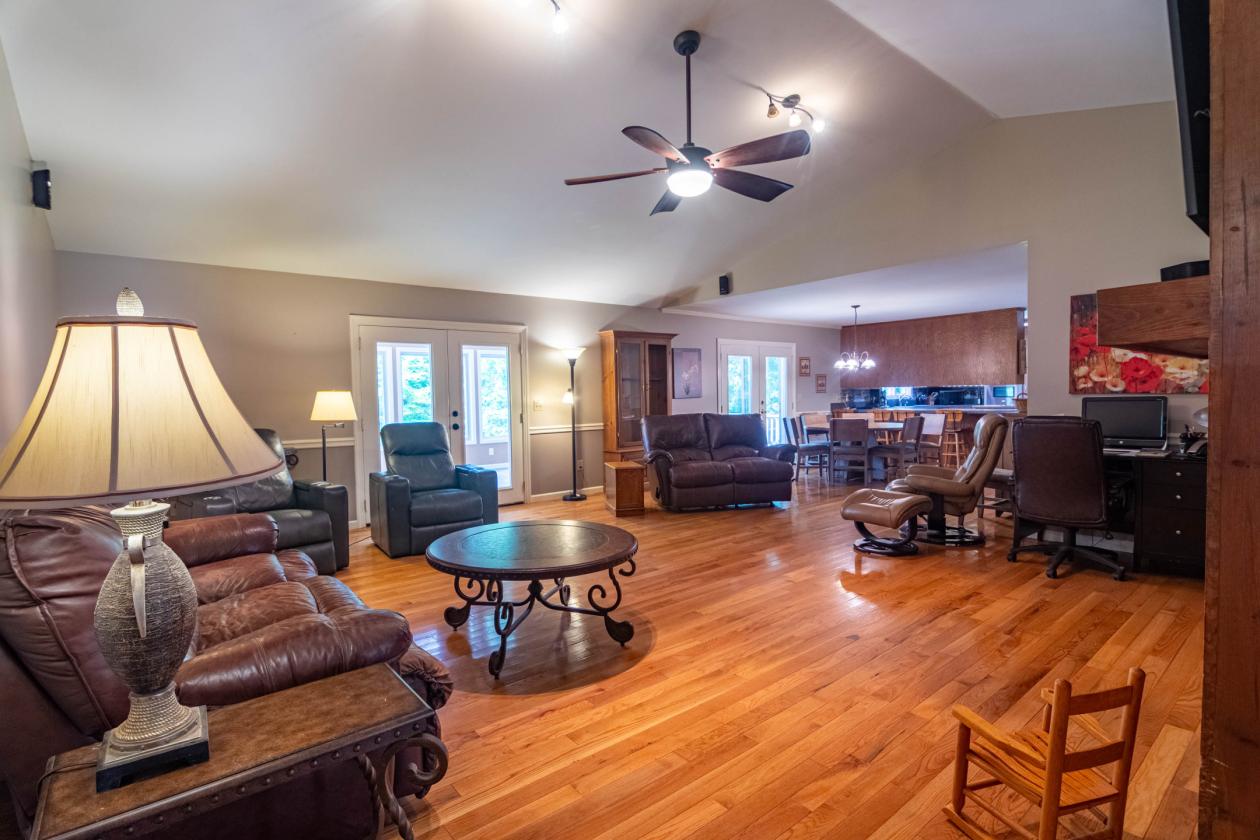 FANTASTIC EQUESTRIAN PROPERTY - photo 10
