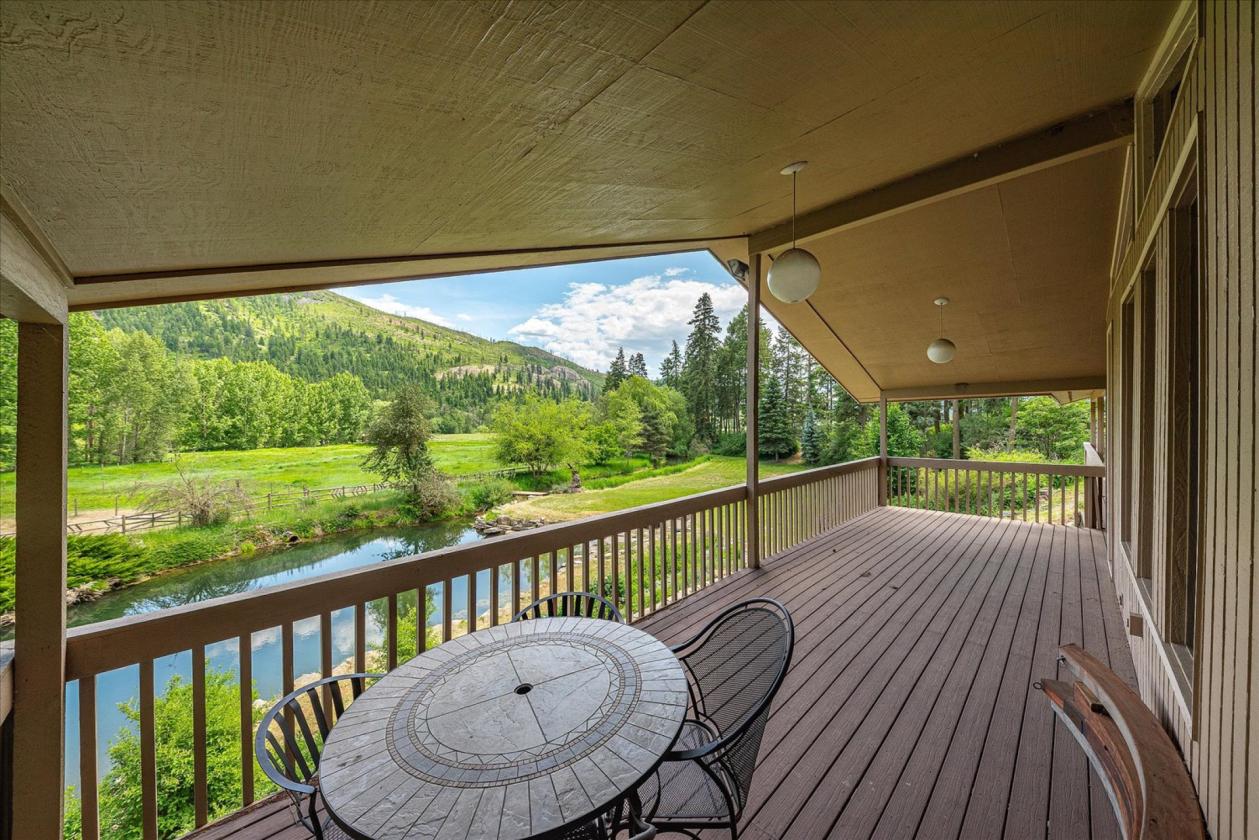 One-of-a-kind Custom Home! 16+ Acres on Mill Creek - photo 27