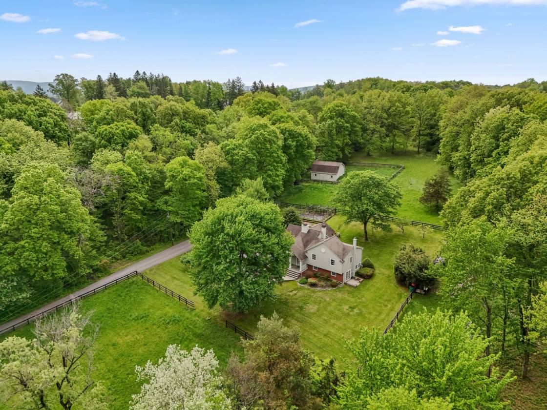 Horse Property for sale.