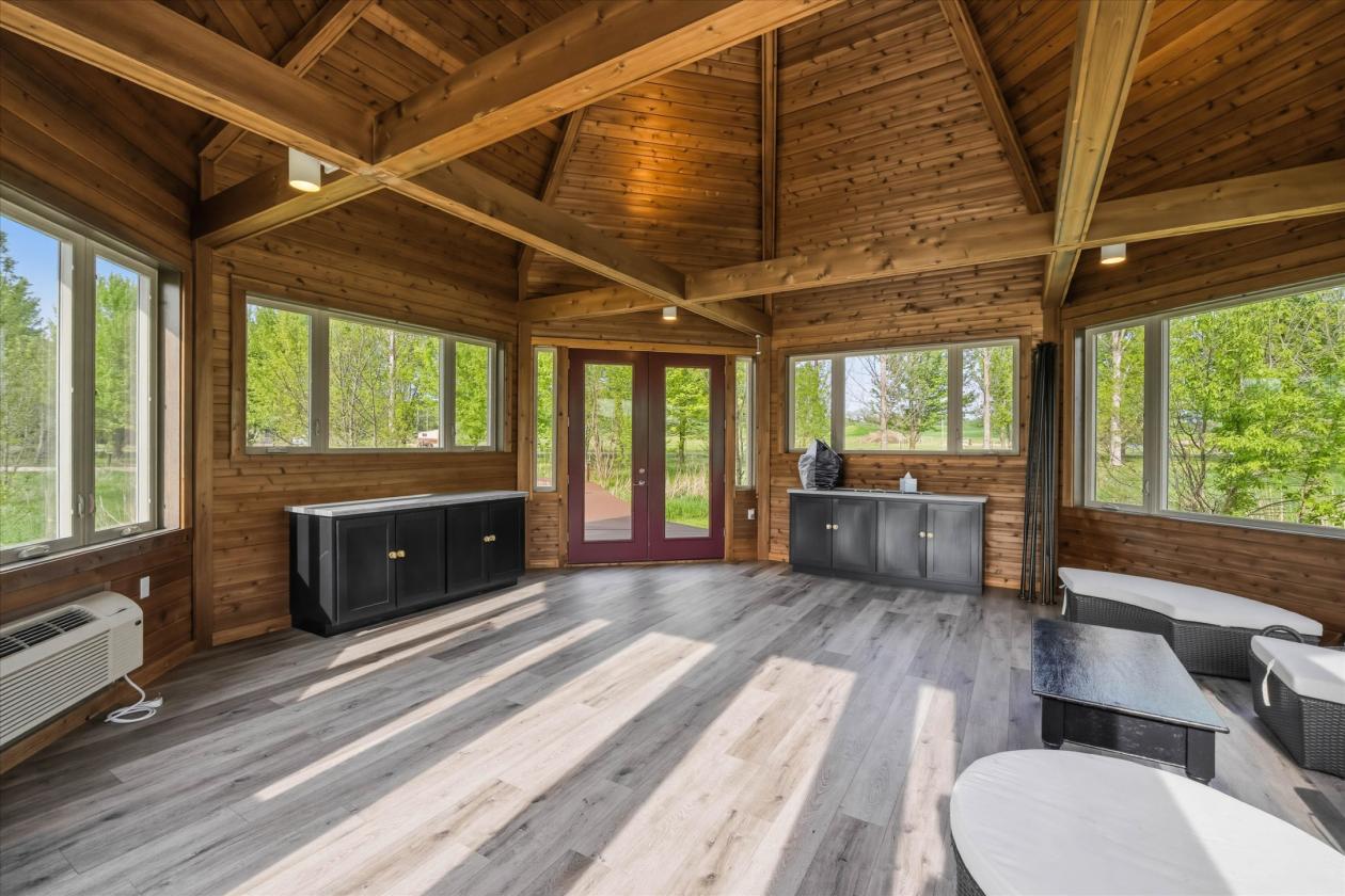 Luxury Equestrian Estate w/ Indoor & New Outdoor - photo 25