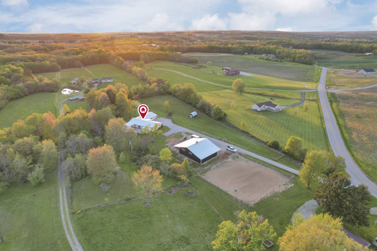 Horse Property for sale.
