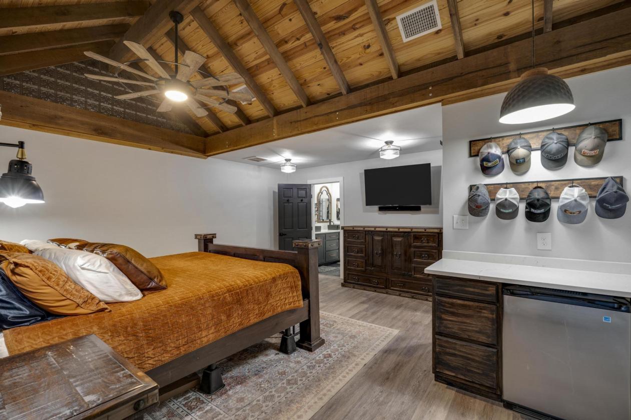 60.87 Hill Country Ranch 2.25% VA Assumable - photo 13