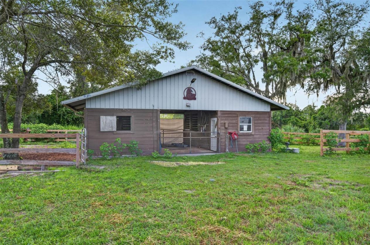 Seminole Woods Equestrian Retreat - photo 4