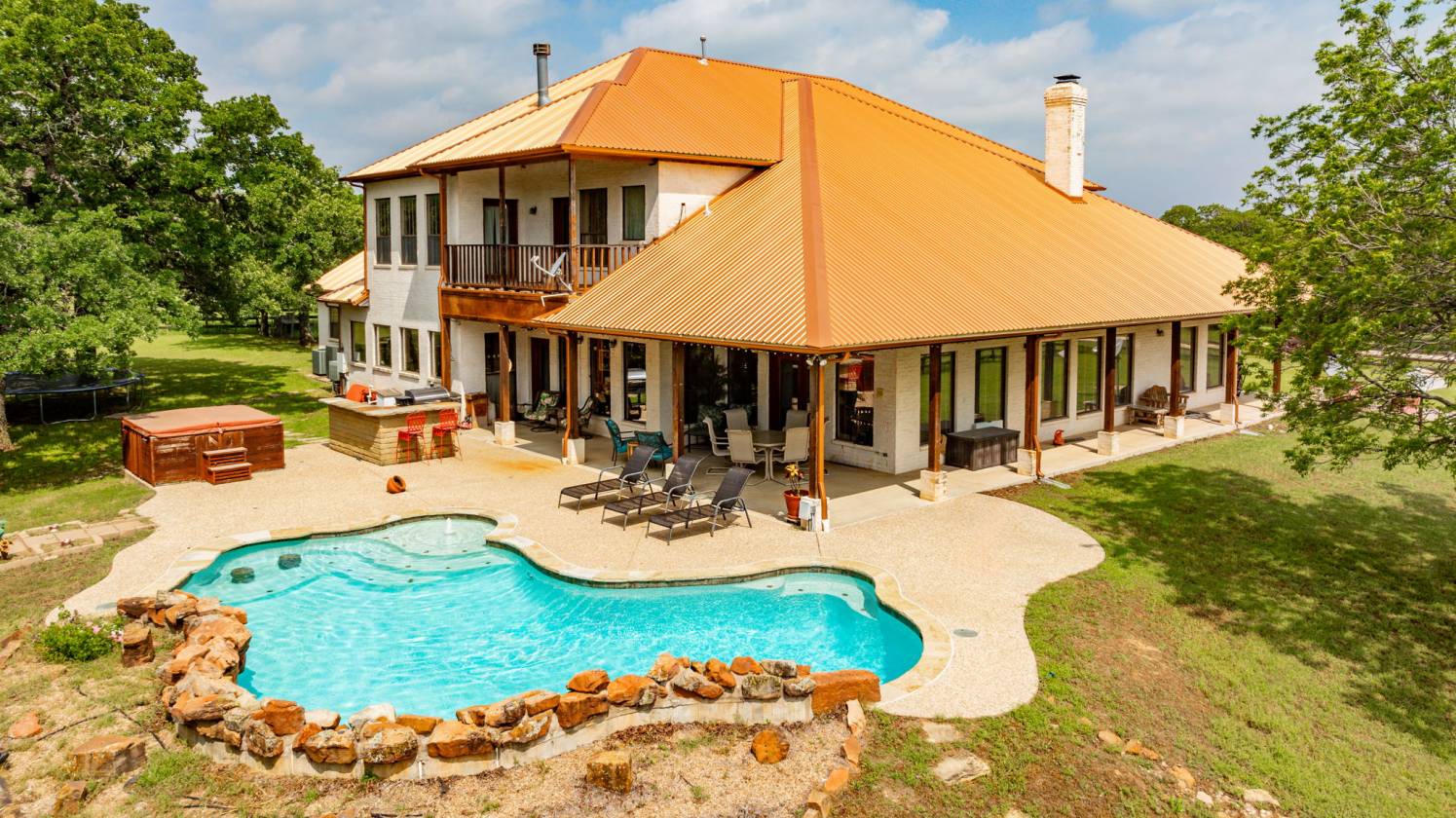 Training Facility on 281.5 Acres in North Texas | Bowie, Montague ...