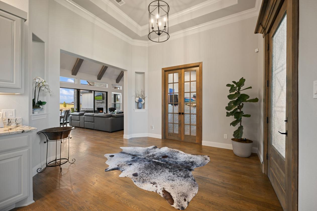 Horses Welcomed | Modern Luxury Farmhouse | 4 Acre - photo 5