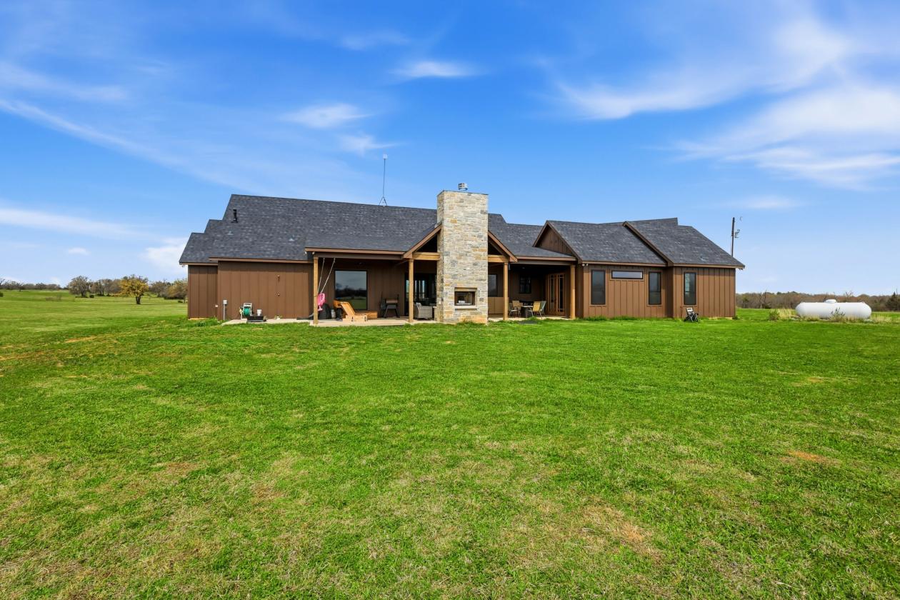 New build ranch-style home on 20 acres - photo 5