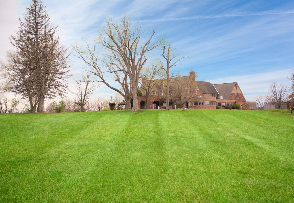 86 acres,  English Estate, Former Golf Course - photo 1