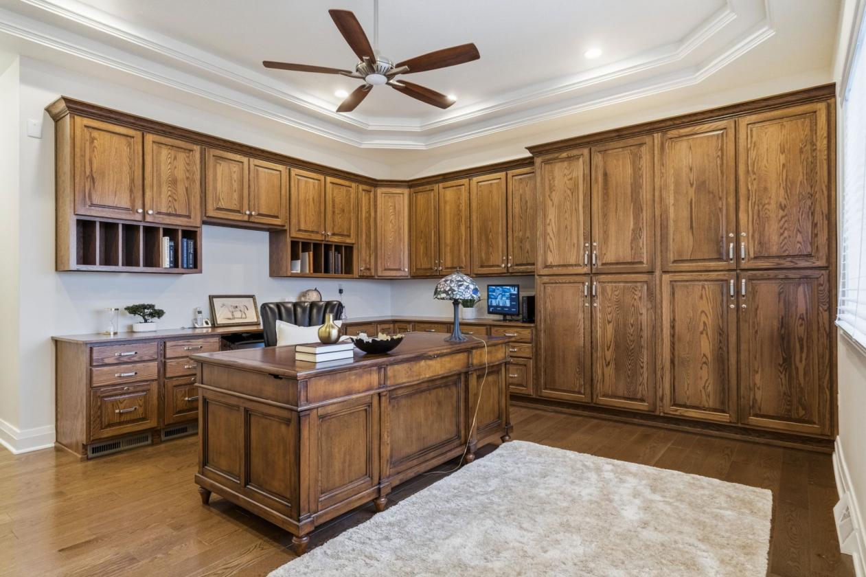 Private 31+ Acre Estate perfect for Horse Lovers - photo 23