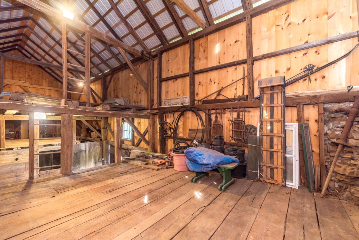 Historic 6+ Acre Horse Property with Barn, Pasture - photo 6
