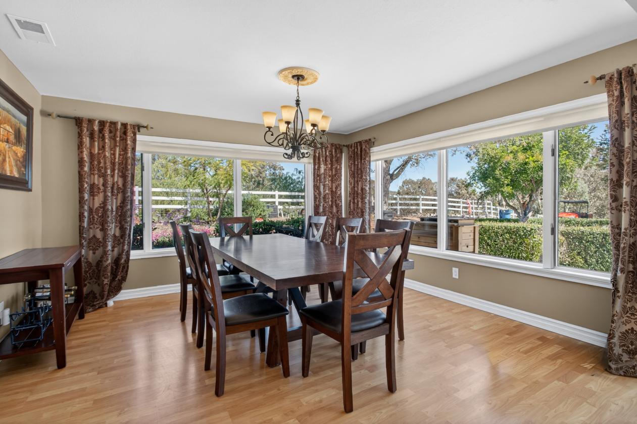 Private Sanctuary in La Cresta Equestrian Community - photo 25