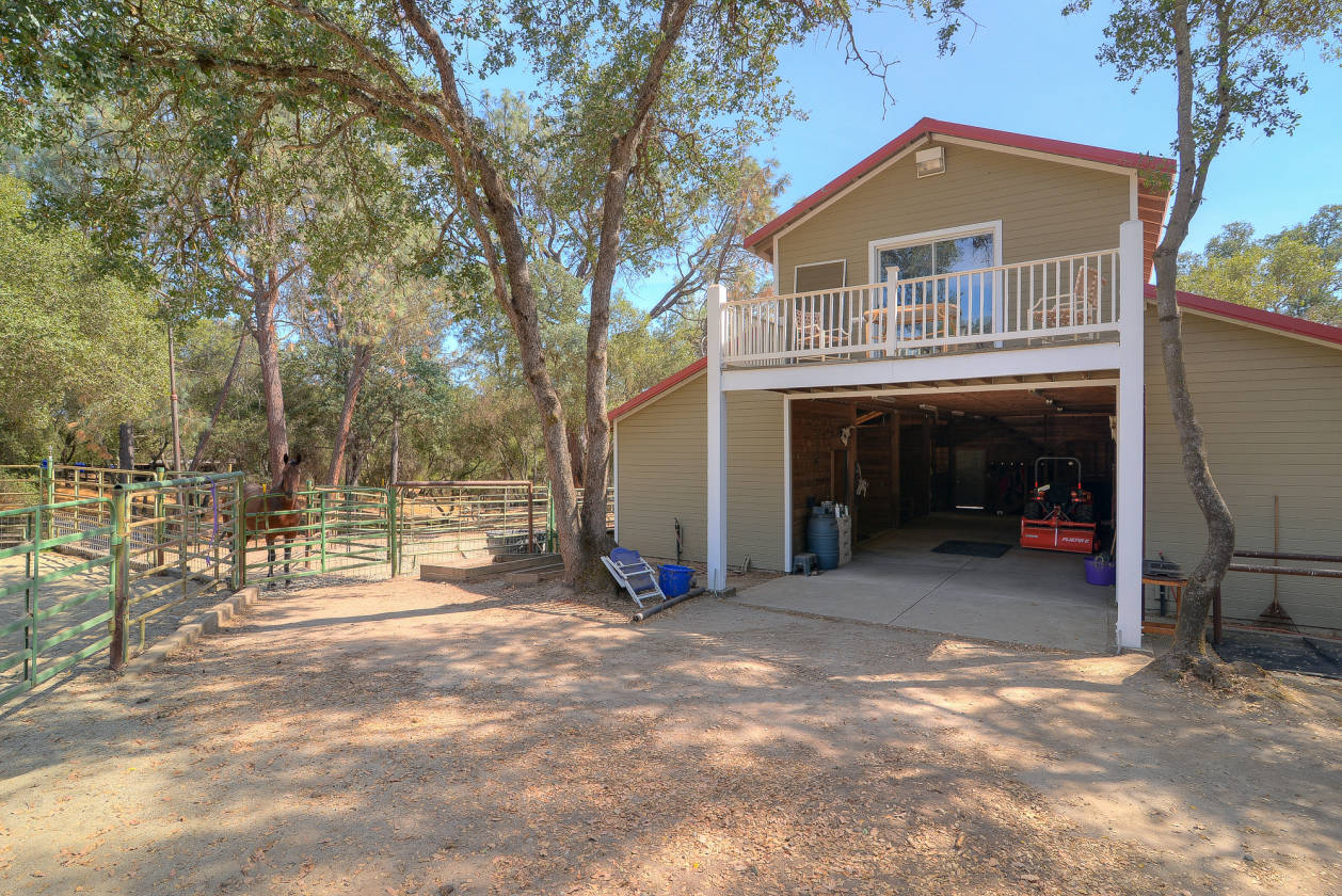 Granite Bay Ca, HiCaliber Ranch A Champions Legacy on... Granite