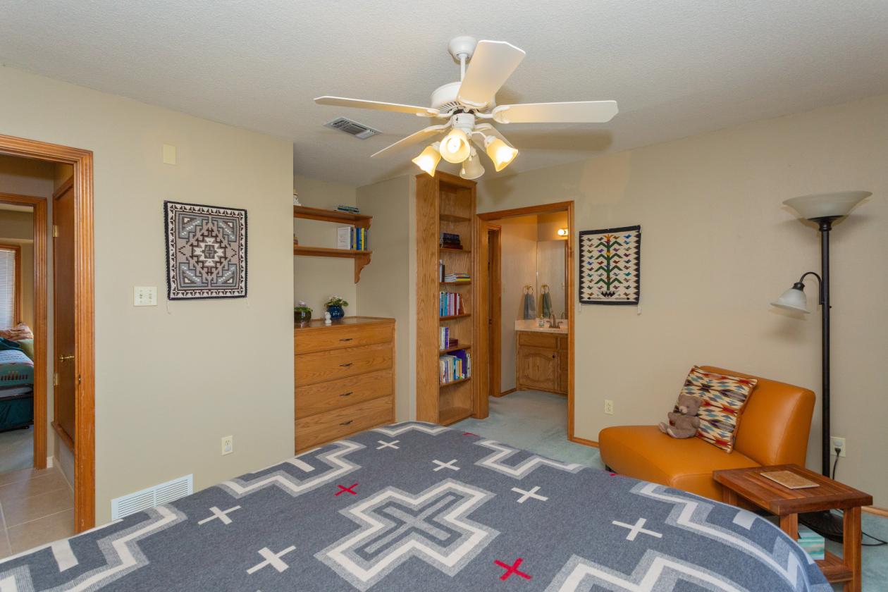 Equine enthusiasts dream property! - photo 28