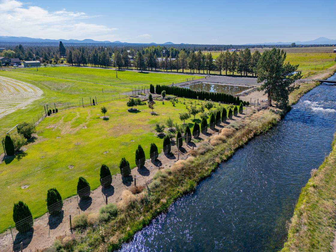 Horse Farm & Equestrian Estate in Bend - photo 9
