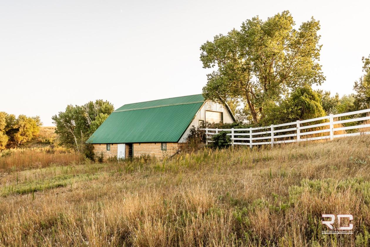 Country Home on 25 acres in Russell County, KS - photo 21