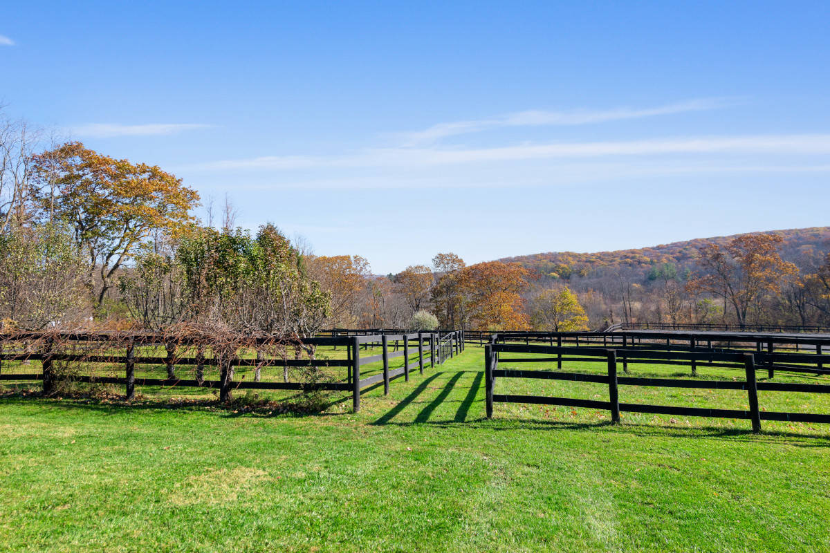 to Cherry Hill Farm, A State Of The Art... Pawling, Dutchess