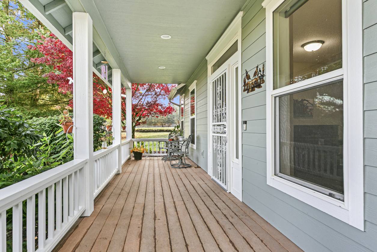 Horse Property in Town - Remolded Home - photo 6