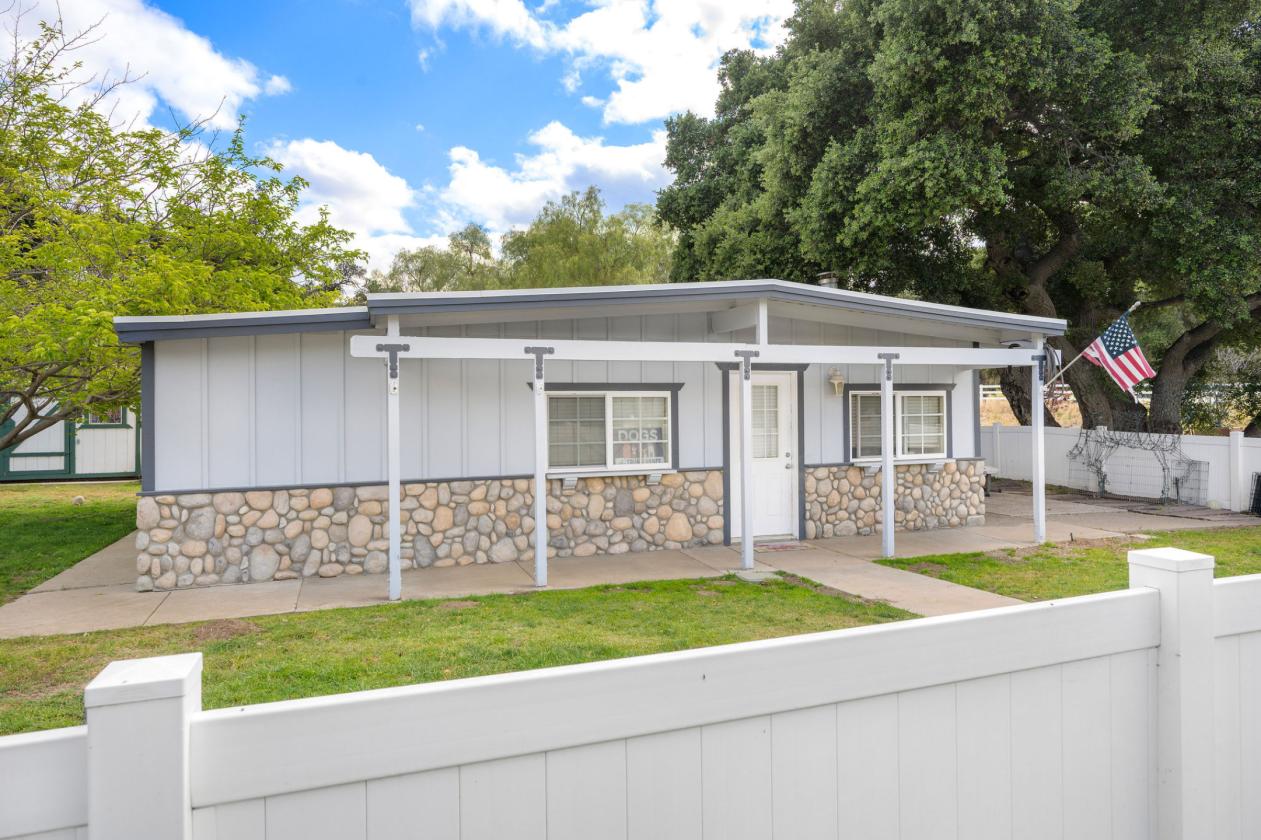 Gated 6 Acre Horse Facility In Sand Canyon - photo 7