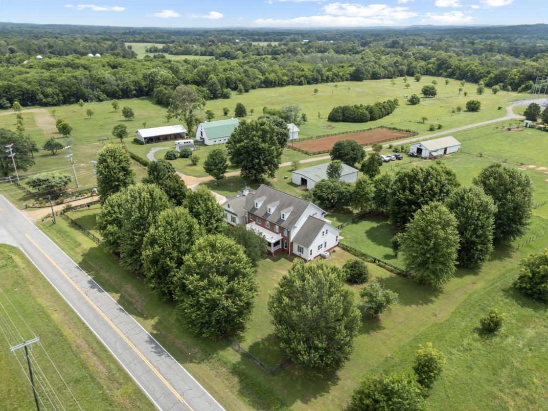 Equestrian Farm Near Chattanooga - photo 1