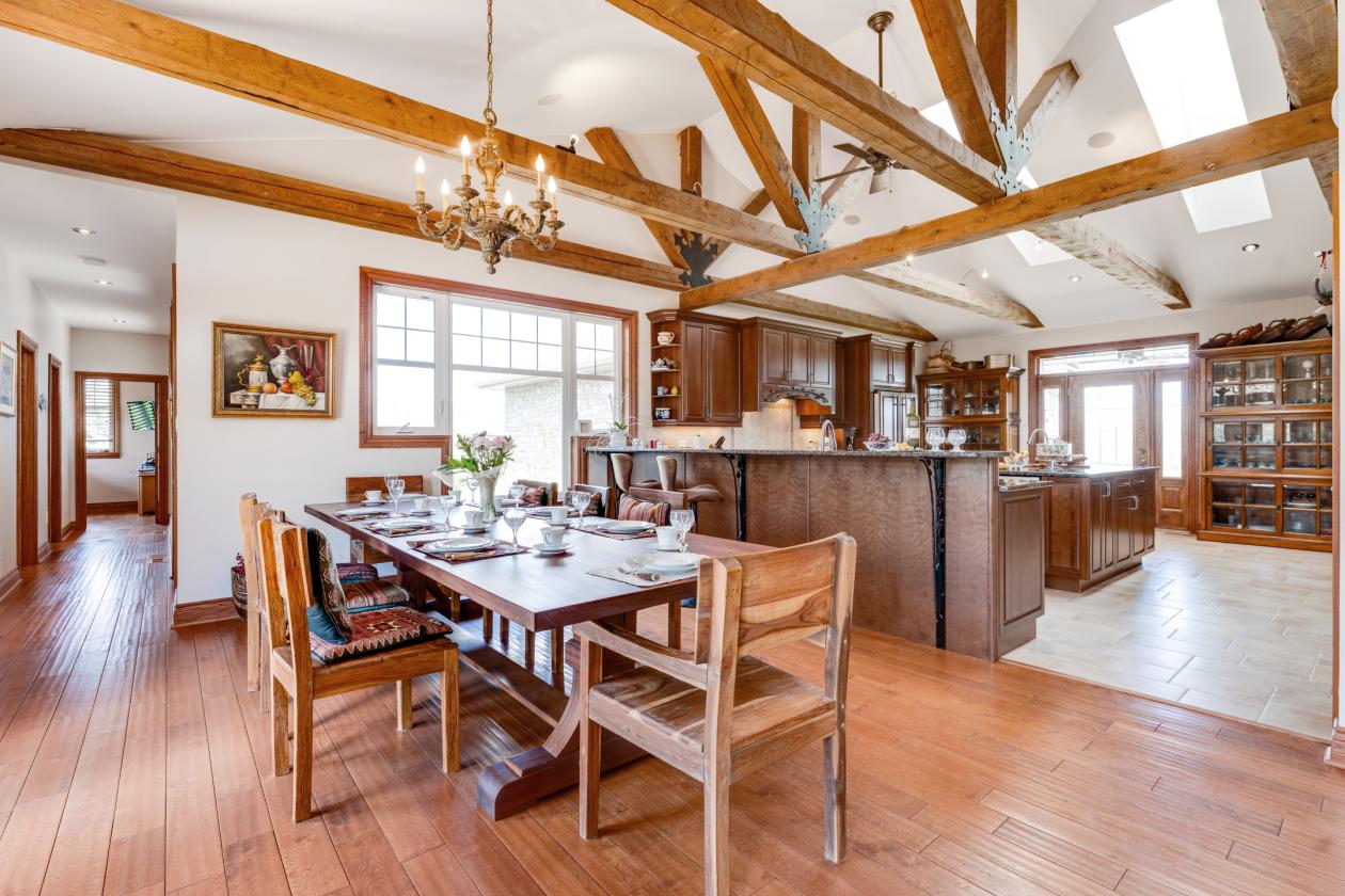 LUXURIOUS 195 ACRE EQUESTRIAN ESTATE - photo 17