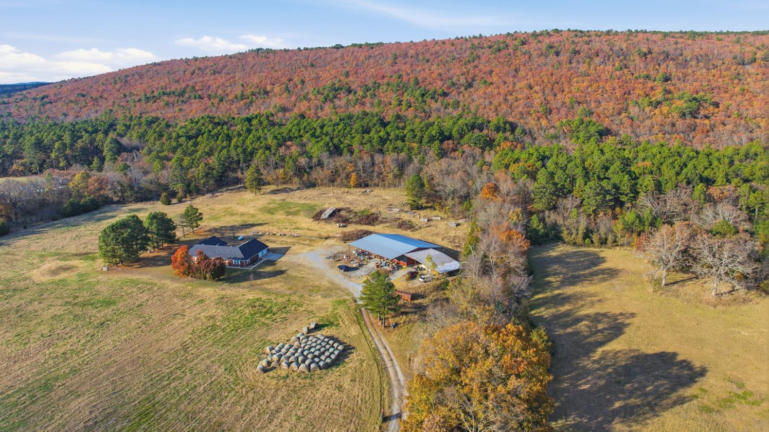 40-Acre Equestrian Estate with Home - photo 2