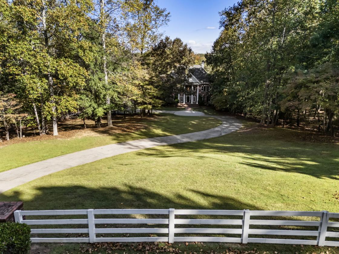 Hobby Farm in Milton/Alpharetta -7 acres - photo 2