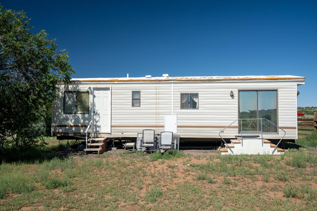 36 Acre Horse Ranch in the Wt. Mtns. of ARIZONA - photo 24